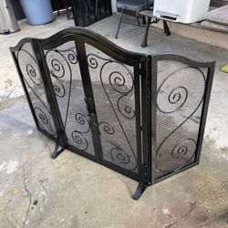 Good Condition Fire Screen
