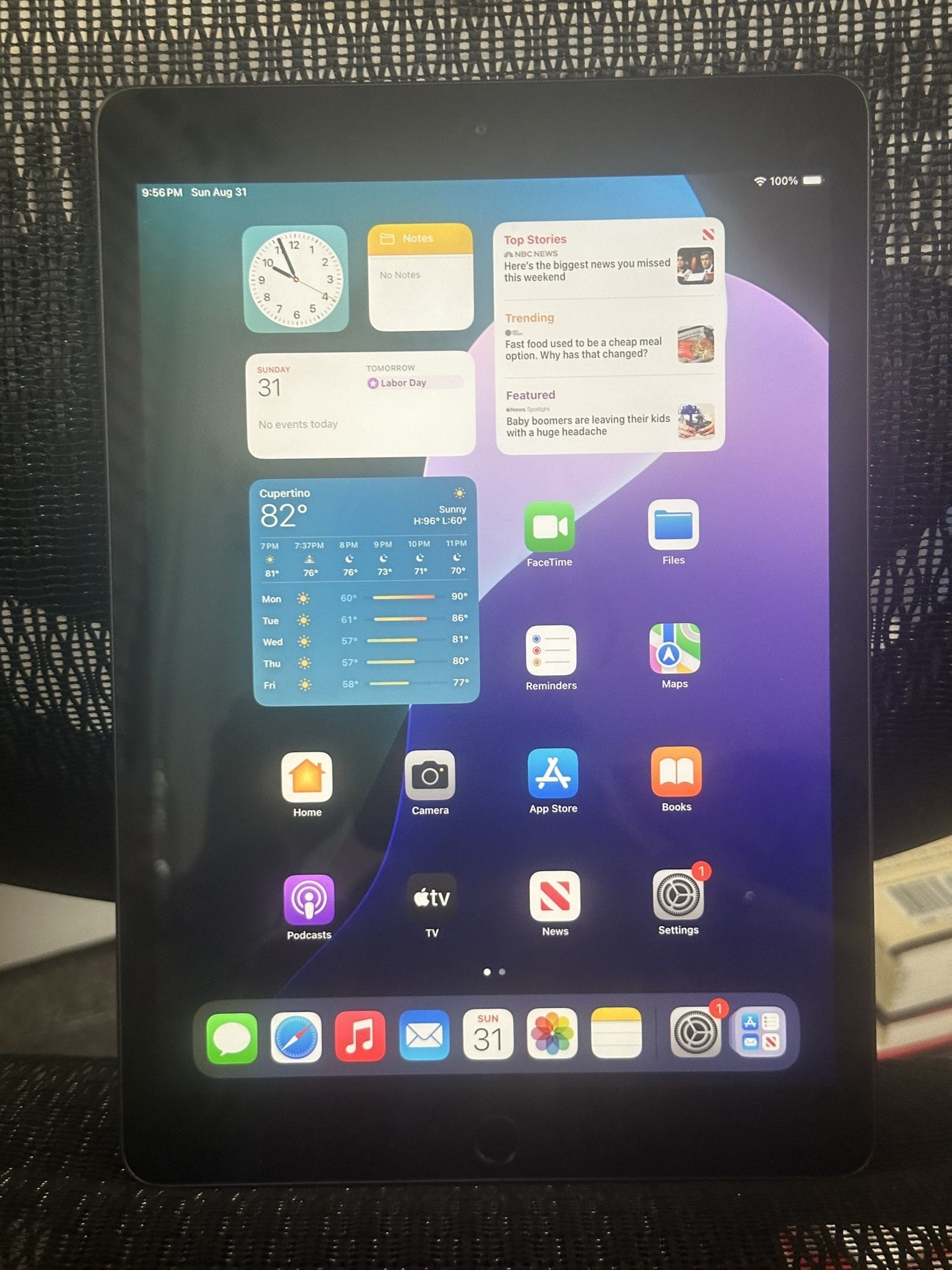Apple iPad 7th Tablet 10.2 inch 32GB