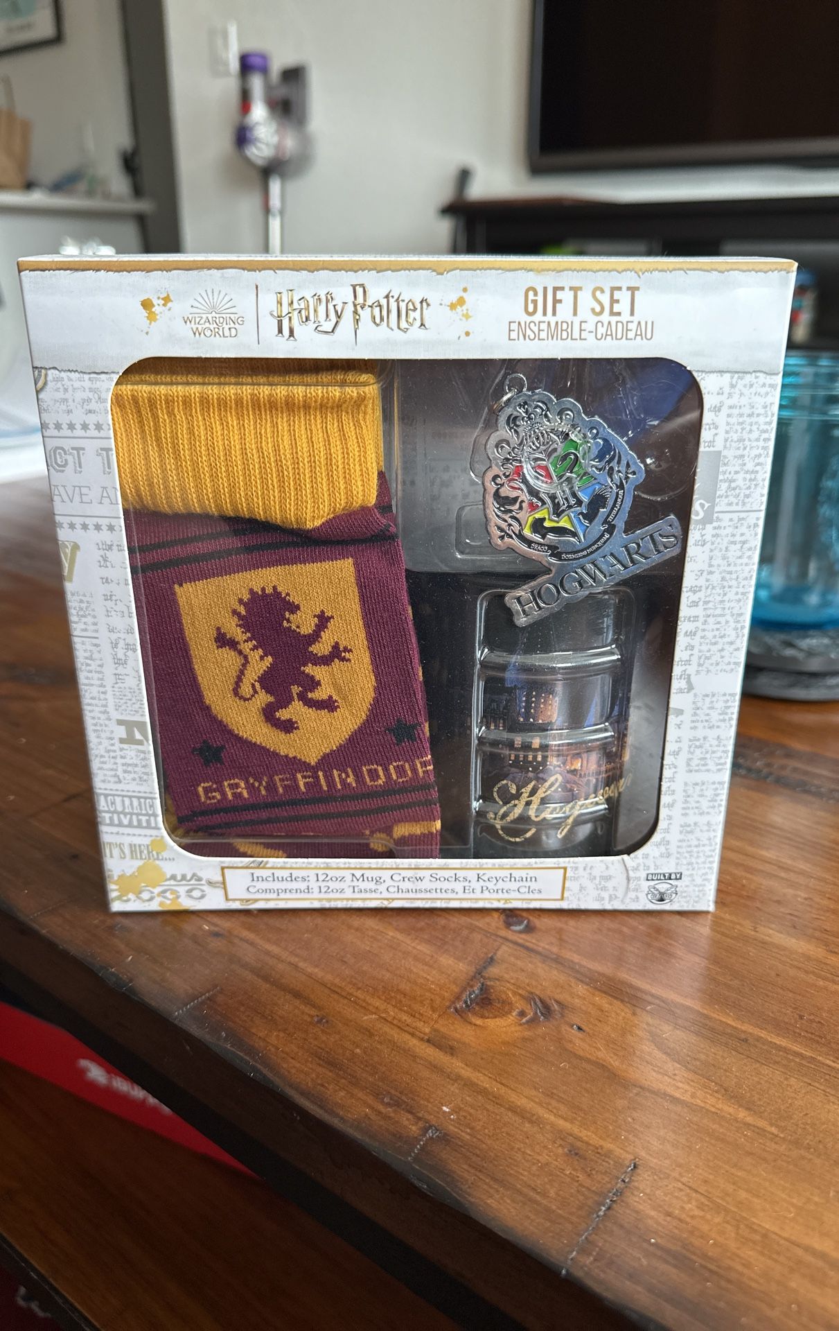 Harry Potter Gift Set (socks, Key Chain, Mug)