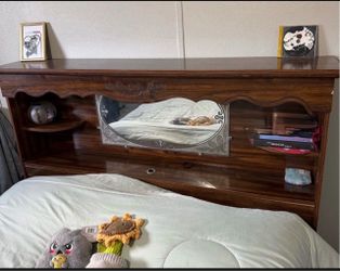 Queen frame and headboard