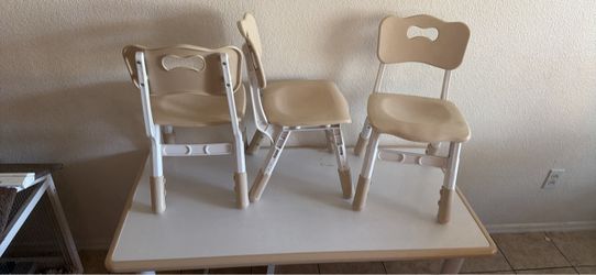 Kids whiteboard table