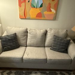 Living Spaces Kinsley 92” Sofa