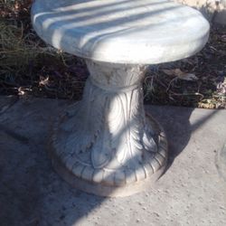 C EMENT  PLANT  STAND 