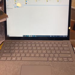 Surface Laptop 256GB i5 8GB