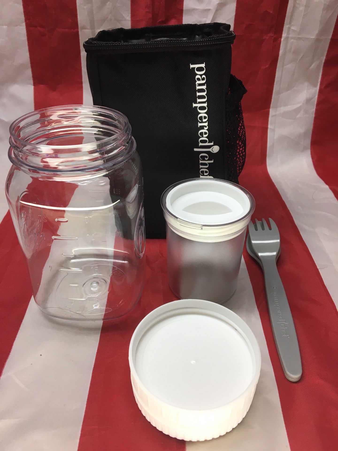 Pampered Chef lunch tote
