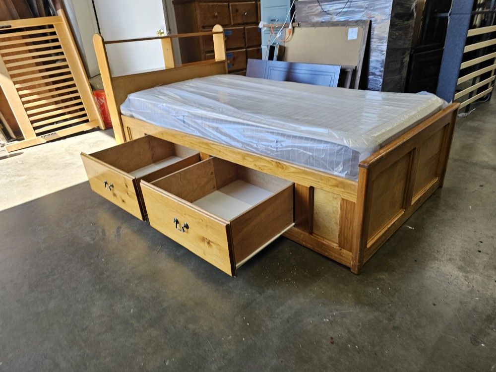 Twin Bed And Mattress