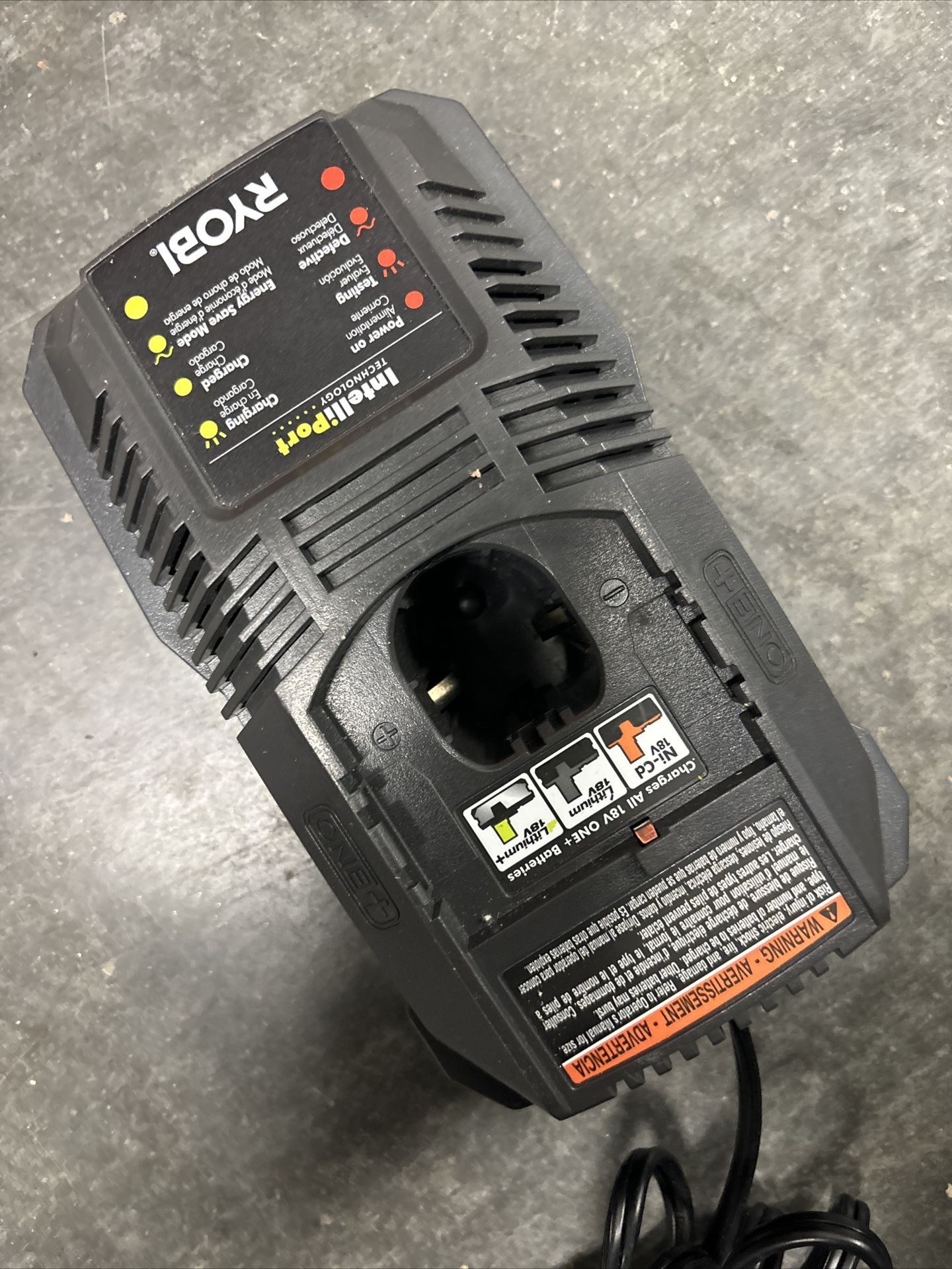 Ryobi P118 Battery Charger 18v One+ Plus IntelliPort 1(contact info removed)9