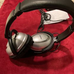 Maxell 190400 Noise Cancellation Headphones. Lightweight, Foldable 