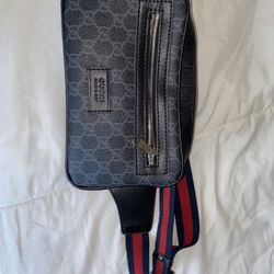 gucci fanny pack