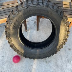 BF Goodrich Mud Terrain LT 255-65-R17 New 