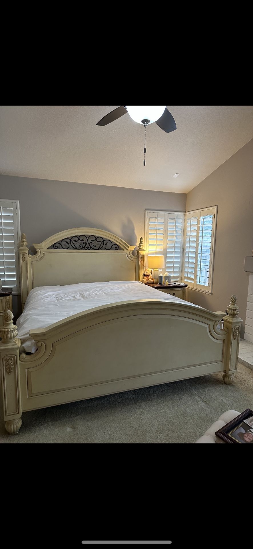 8-apiece Bedroom Set (King Size Bed)