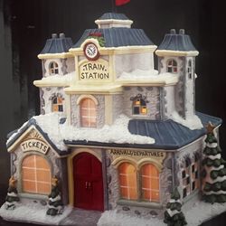 7p Christmas  Holiday Village Set - School House, Train Station, Lighthouse, Cottage, Home - Joann 