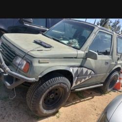 Jeep Suzuki Side Kick Samurai 4x4 Stick Shift