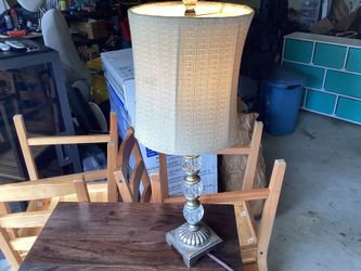 Table lamp
