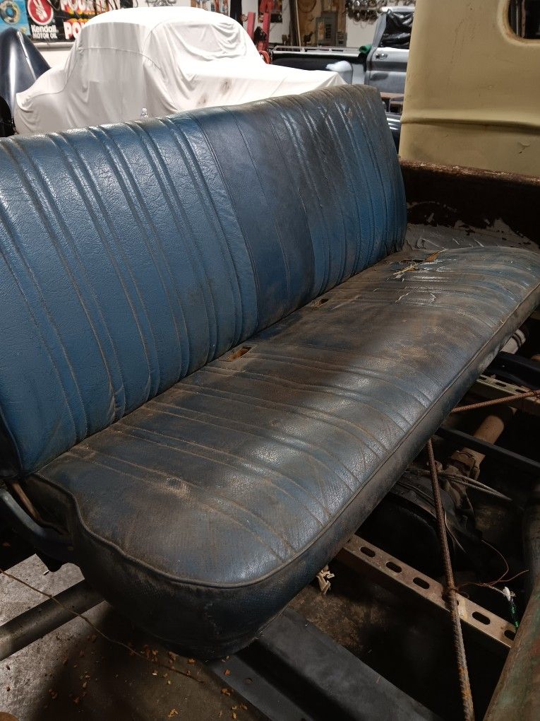 Square Body Seat