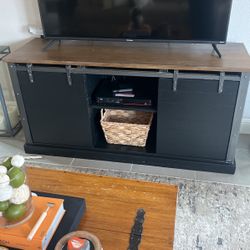 Tv Hutch 