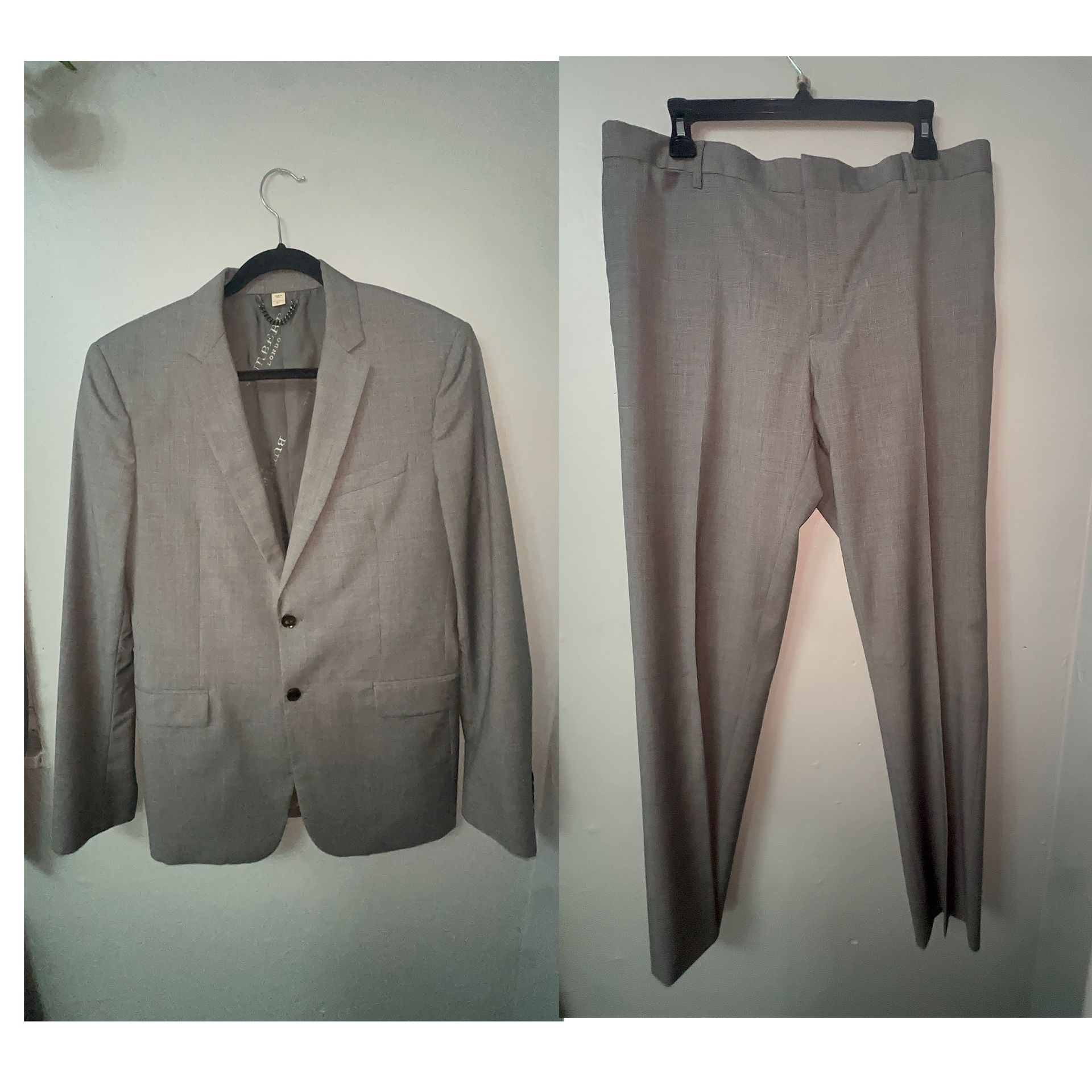 BURBERRY  WOOL TWO PIECE SUIT LARGE MADE IN ITALY