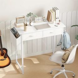 Small White Laptop Desk With Drawers