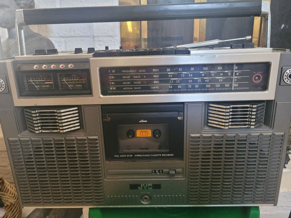 Rare VINTAGE JVC-RC 727JW Radio Sterwo Cassette Player Working