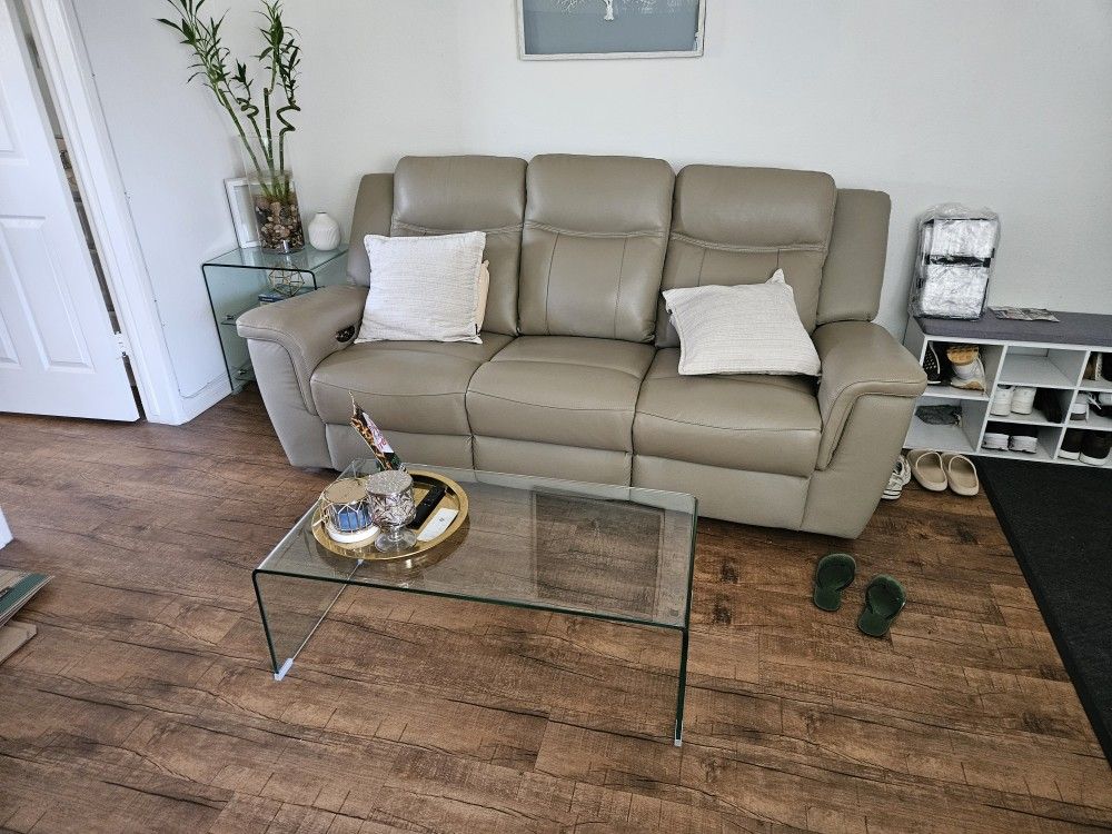 Italian Leather Three Seater Sofa Recliner