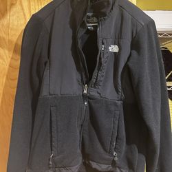 North Face Denali Women’s Black Fleece Size Large
