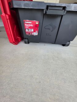 Husky 57-Gallon Pro Grip Storage Container