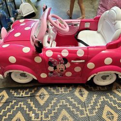 Minnie Mouse Electric Car 