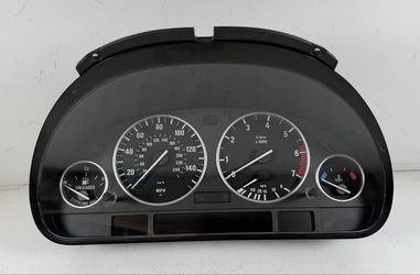 CLUSTER SPEEDOMETER BMW E39 540i 530i