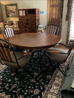 5-piece casual dinette set