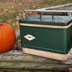 Rare vintage Coleman metal cooler green diamond snowlite + handle lock MCM (August 1965)