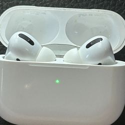 AirPods Pro. Not Fake 
