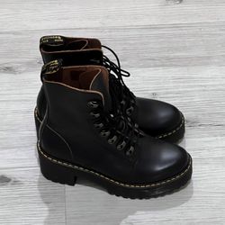 Doc Martens Size 7