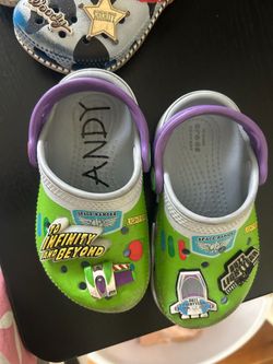 KIDS CROCS