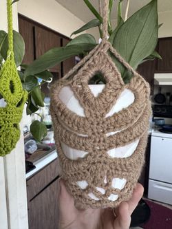 Monstera Leaf Plant Hanger 