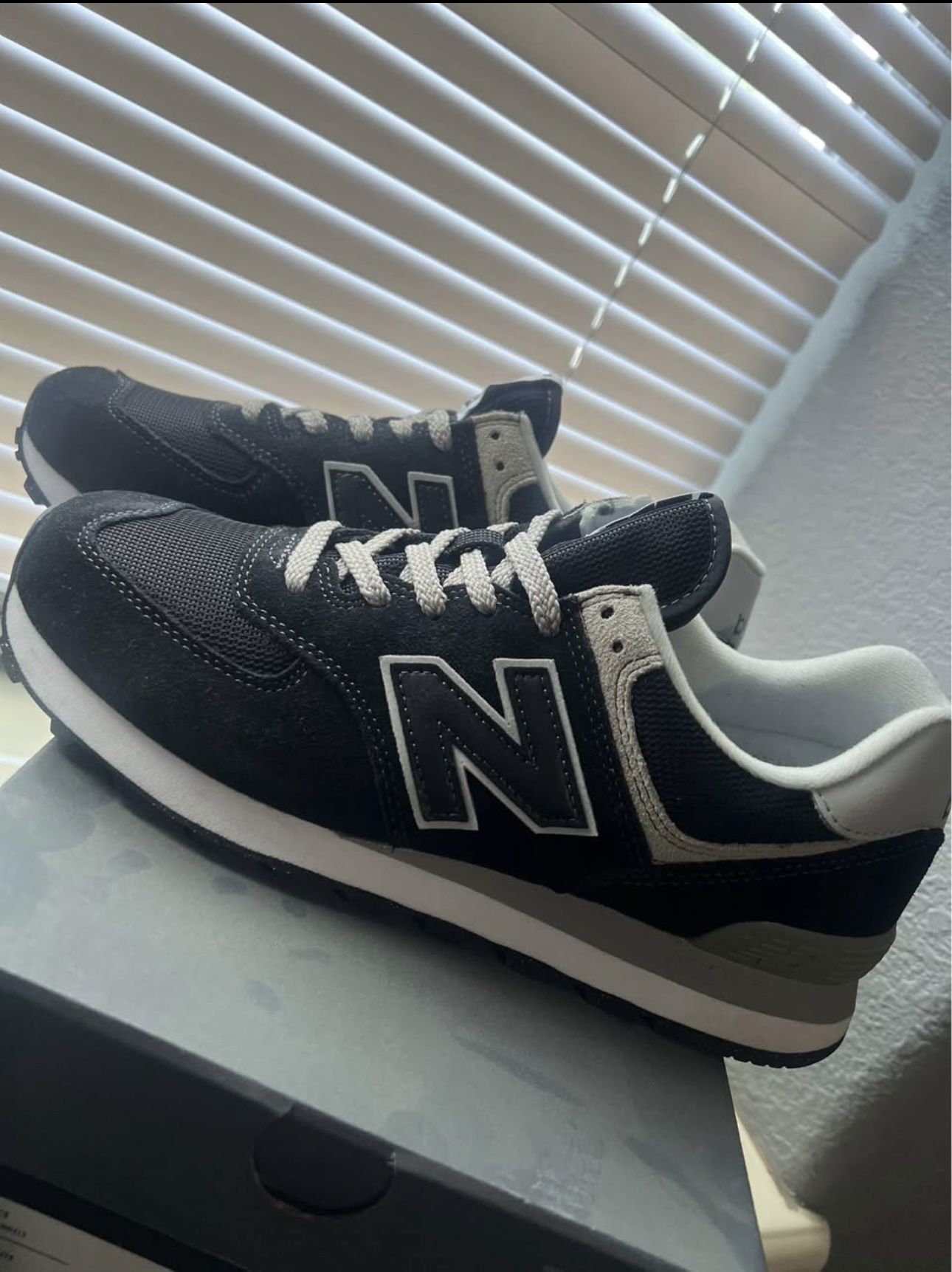 New Balance 574 Core (8.5)