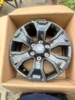 Toyota Tacoma OEM Rims 17”