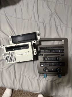 2012-2014 Mustang radio