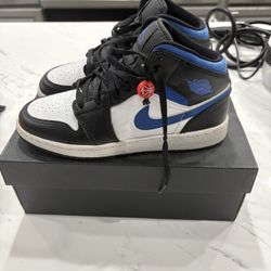 Jordan 1 Mid Tips Hardly Worn With box 6y