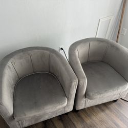 Accent Chairs 