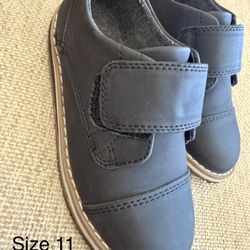 Boys shoes - sizes 11-1.5