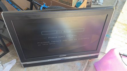 Sylvania 32” tv
