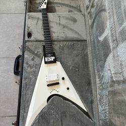 ESP Artic Metal Arrow Electric Guitar 