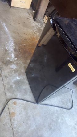 Mini fridge