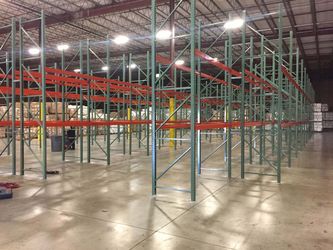 ‼️🔥Industrial Pallet Racks In Good Condition🔥‼️