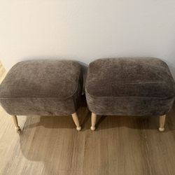 Brown Stool/Ottoman
