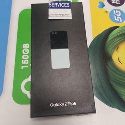Samsung Galaxy Z Flip 5 Unlocked 