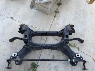 Ford fusion SE  REAR CROSSMEMBER