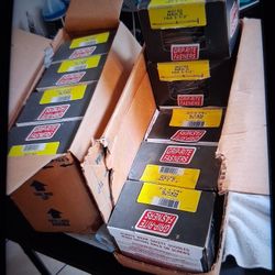 8- Cajas De Clavos X $10- Each Bright Box Nails-- Oildale 