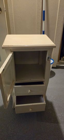 Night stand