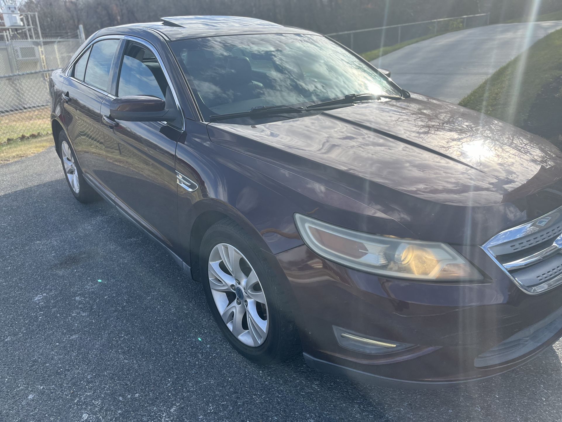 2010 Ford Taurus